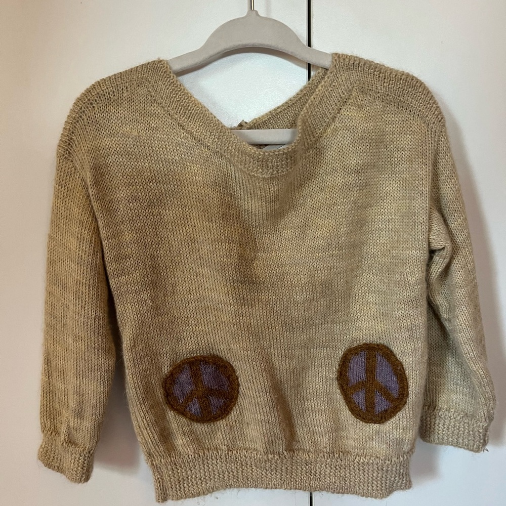 Oeuf Tan Sweater with Purple Peace Sign pockets 18-24m